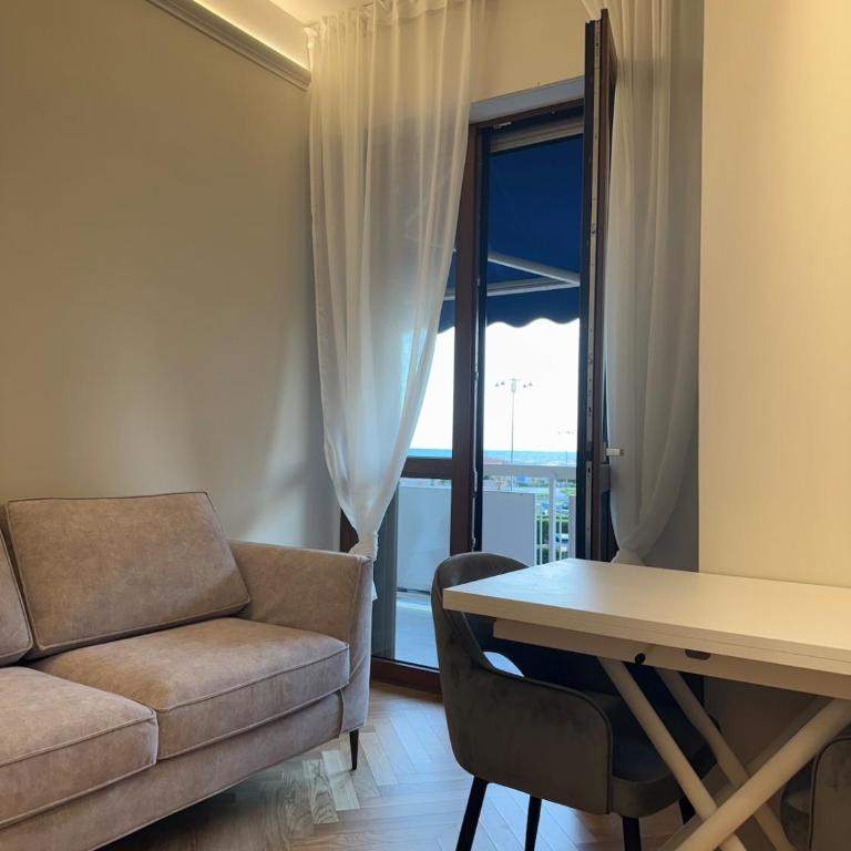 Sand&Sea - One-Bedroom Apartment with Sea View - 3