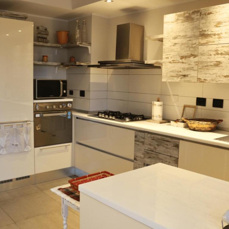 Genoa, San Fruttuoso - Spacious comfort apartment - Appartamento con 2 Camere da Letto - 4
