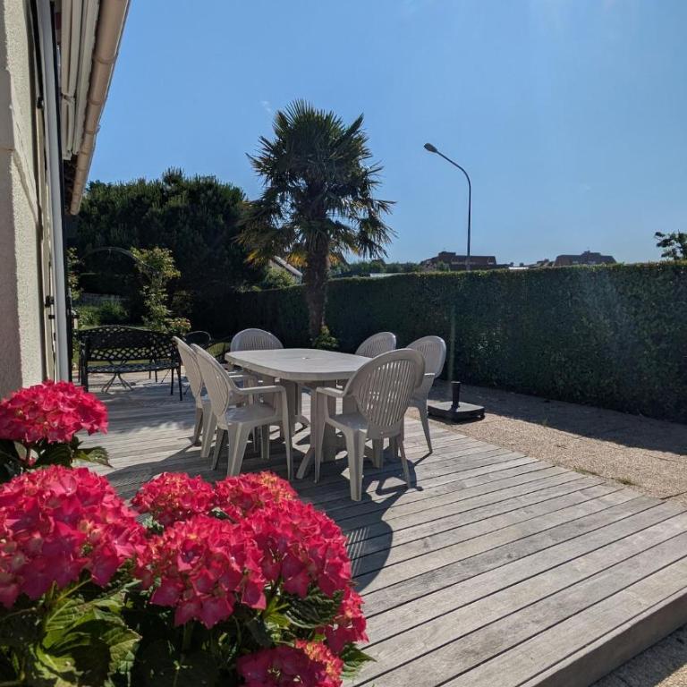 LA BELVILLOISE , Maison 6 Personnes avec jardin terrasse et proche mer - Three-Bedroom House - 6