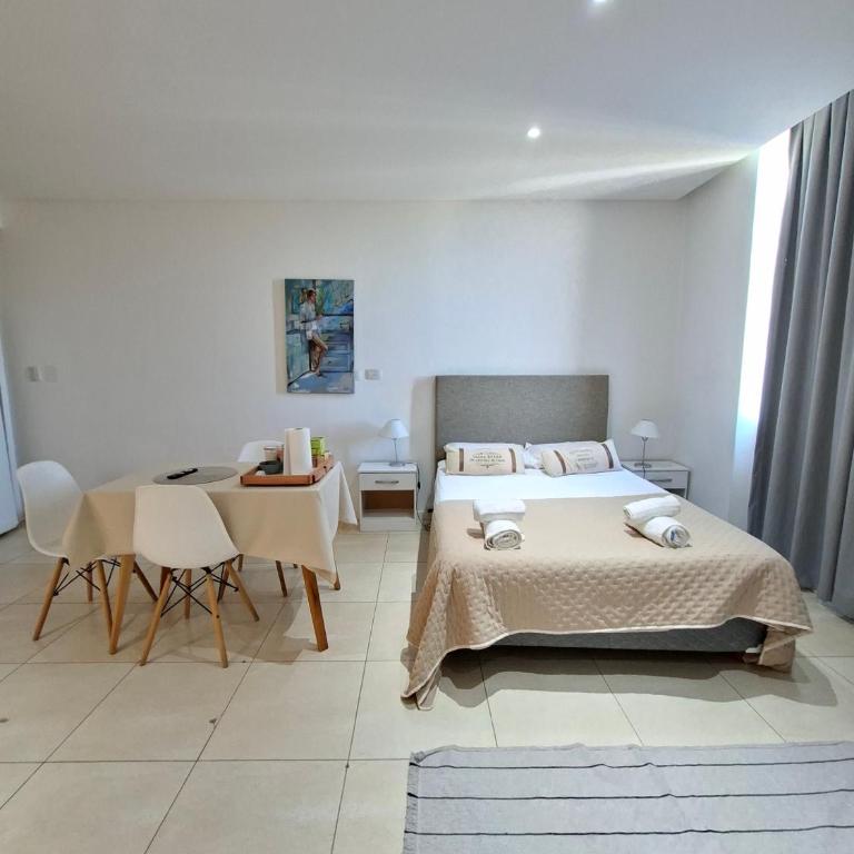 Ideal si venis por trabajo, con desayuno simple de cortesía - Apartamento de 1 dormitorio - 1