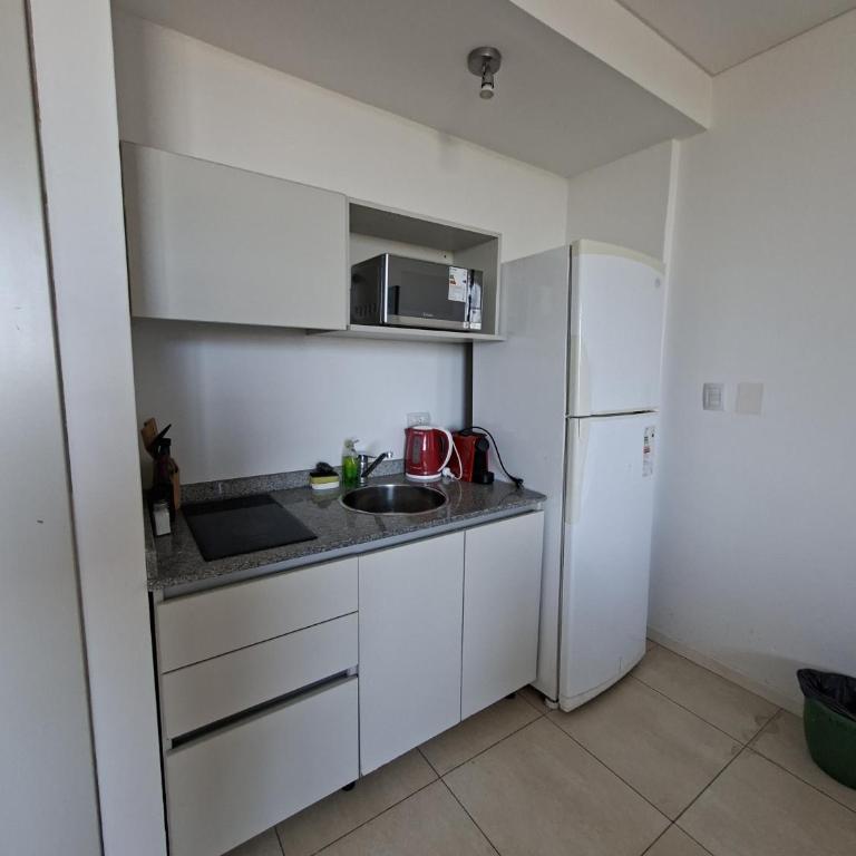 Ideal si venis por trabajo, con desayuno simple de cortesía - Apartamento de 1 dormitorio - 35