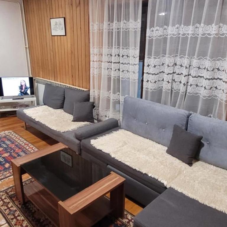 Topli dom Jahorina - Four-Bedroom House - 1