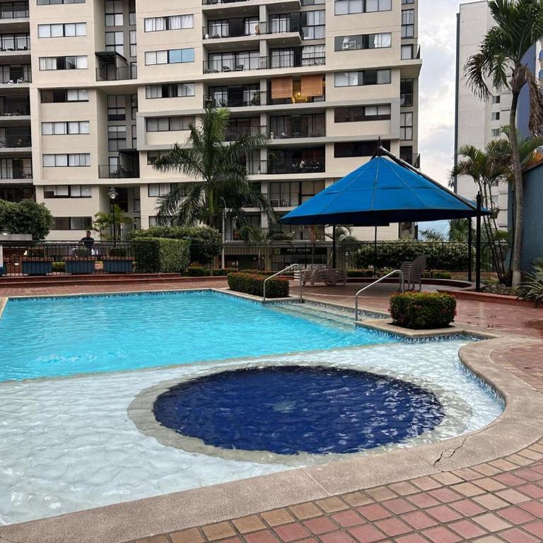 Tu Espacio Ideal! Confort, Ubicación Perfecta y Piscina - 3 Hab - Three-Bedroom Apartment - 1