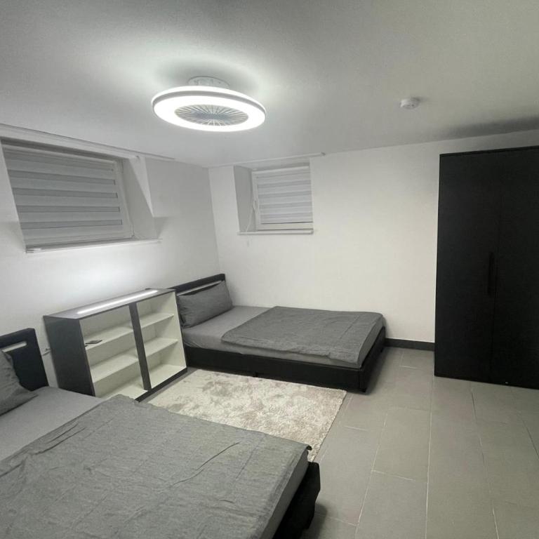 Schöne&Moderne&Zentrale Ferienwohnung Nähe A96 - Apartment mit 2 Schlafzimmern - 18