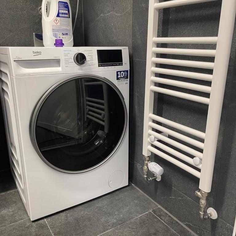 Schöne&Moderne&Zentrale Ferienwohnung Nähe A96 - Apartment mit 2 Schlafzimmern - 20