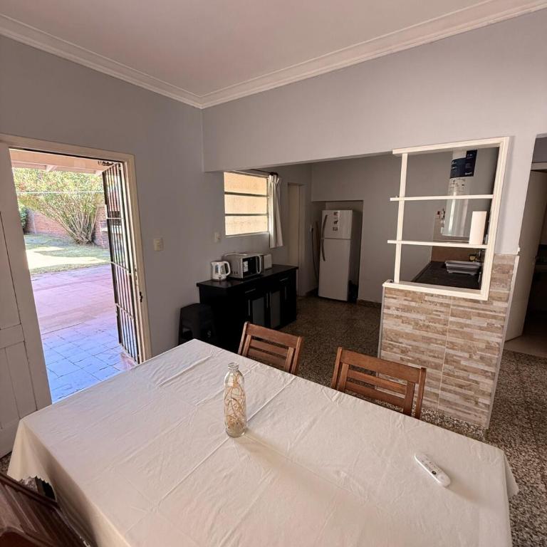Casa con parque gigante, parrilla, garage y WIFI - Casa con 1 dormitorio - 3