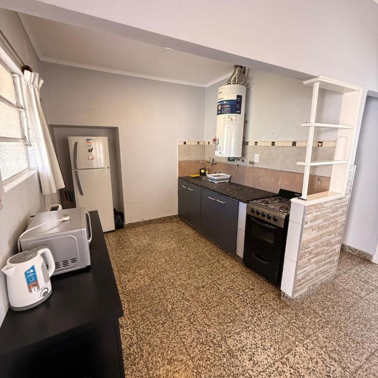 Casa con parque gigante, parrilla, garage y WIFI - Casa con 1 dormitorio - 7