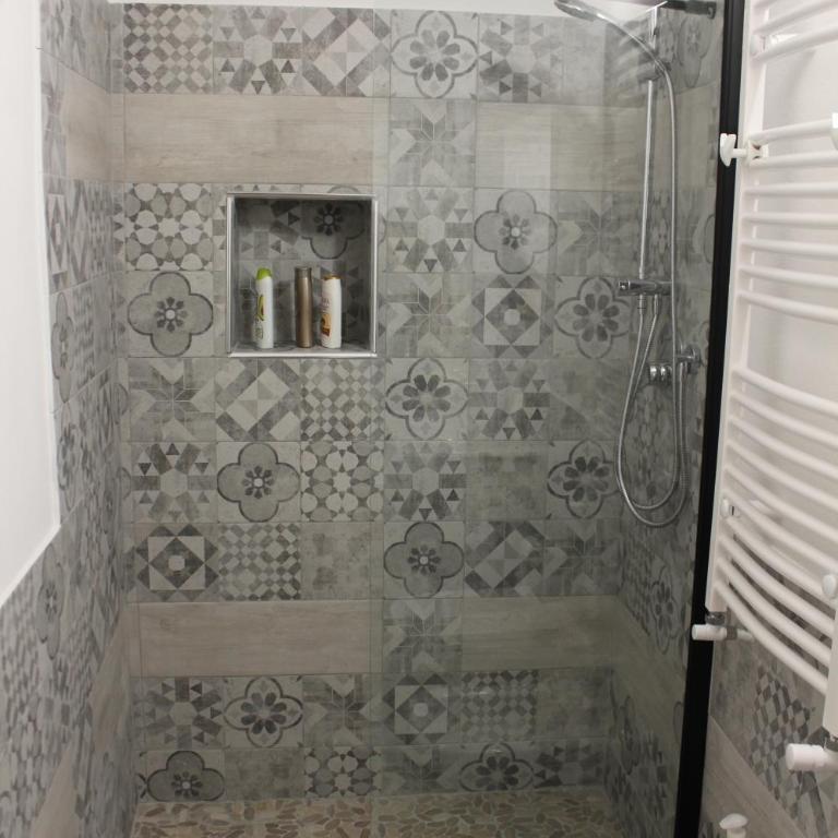 Zisa Home ai Cantieri Culturali con Patio Vicino centro storico Facile posteggio in strada No Ticket No ZTL - Appartamento con 2 Camere da Letto e Terrazza - 6