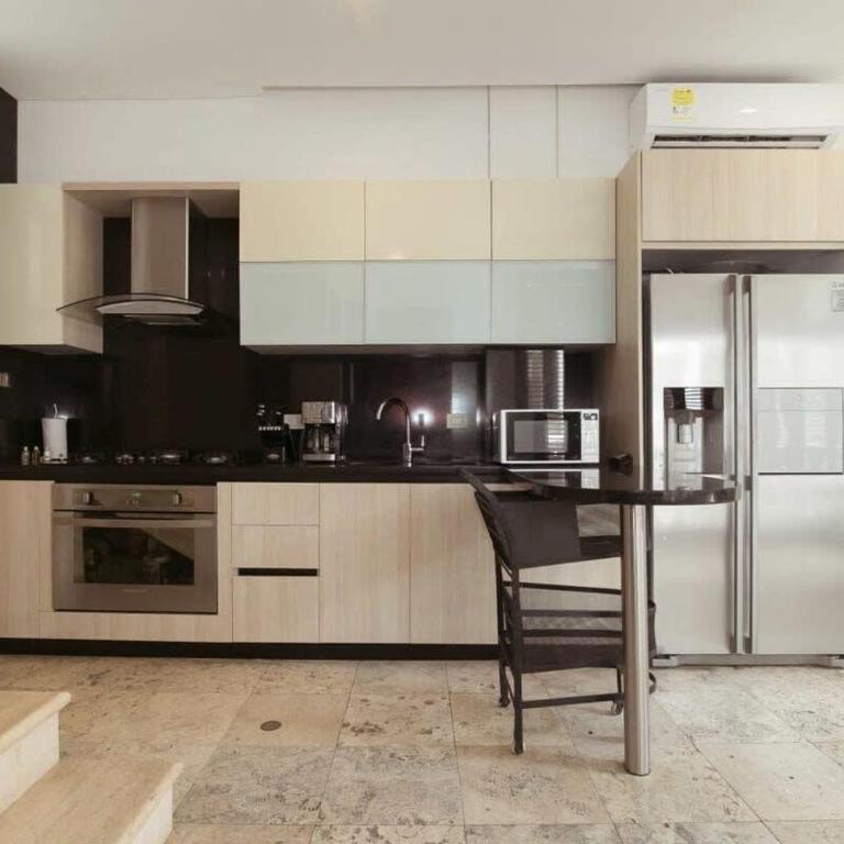 Sophisticated 3BR House with Pool and AC in Ciudad Amurallada - Apartment - 8