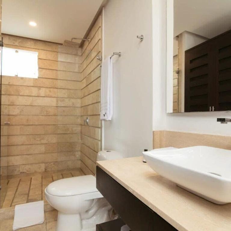 Sophisticated 3BR House with Pool and AC in Ciudad Amurallada - Apartment - 15