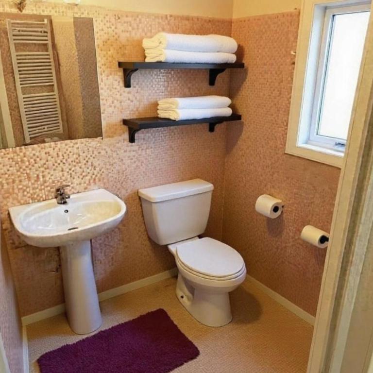 6 Keys - Camera Singola con Bagno Privato Interno - 1