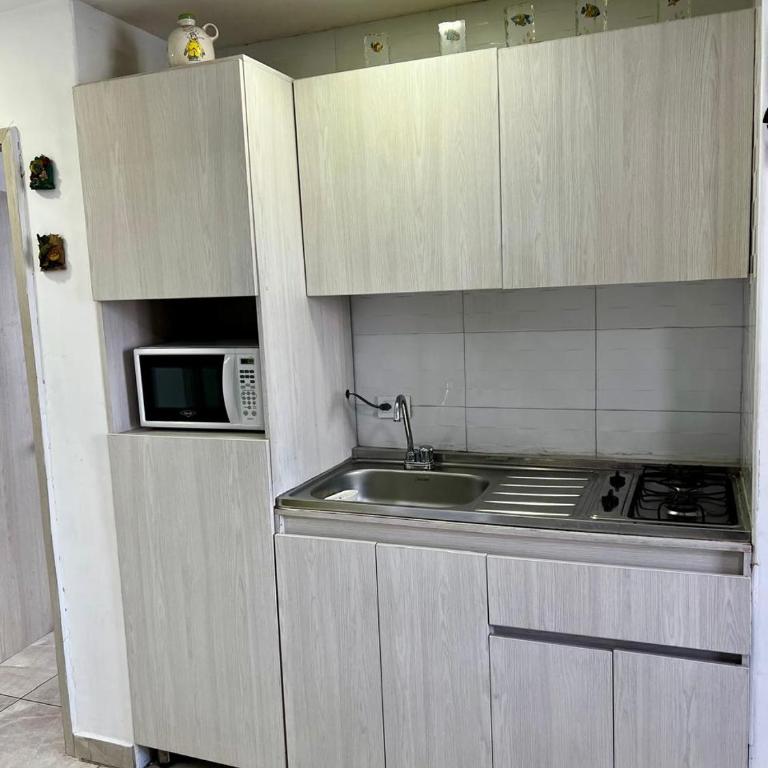 APARTAMENTO NUEVO Y ACOGEDOr - Two-Bedroom Deluxe Apartment with Balcony - 18