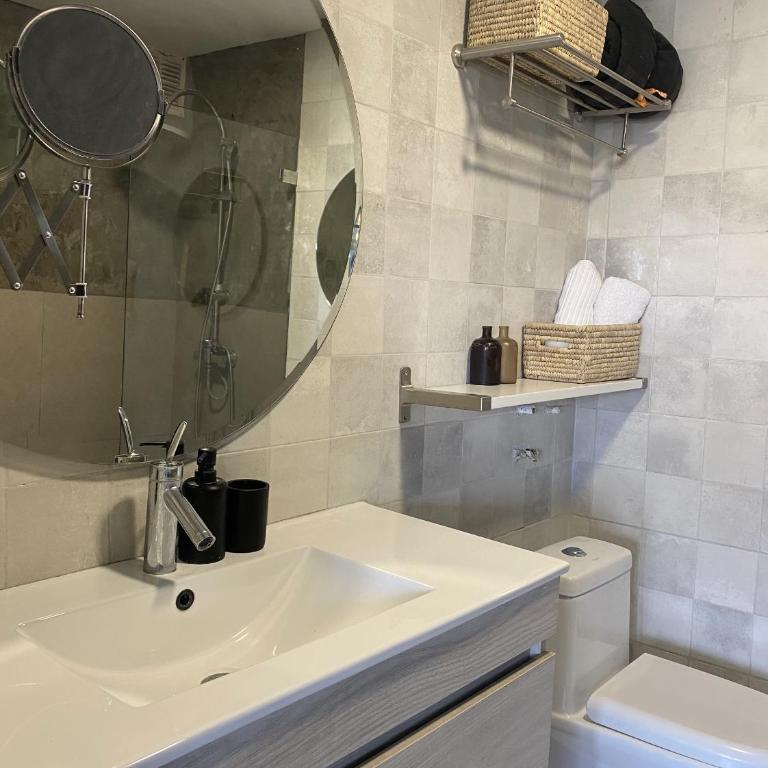 Metro manquehue, departamento 2 Dormitorios - Two-Bedroom Apartment - 15