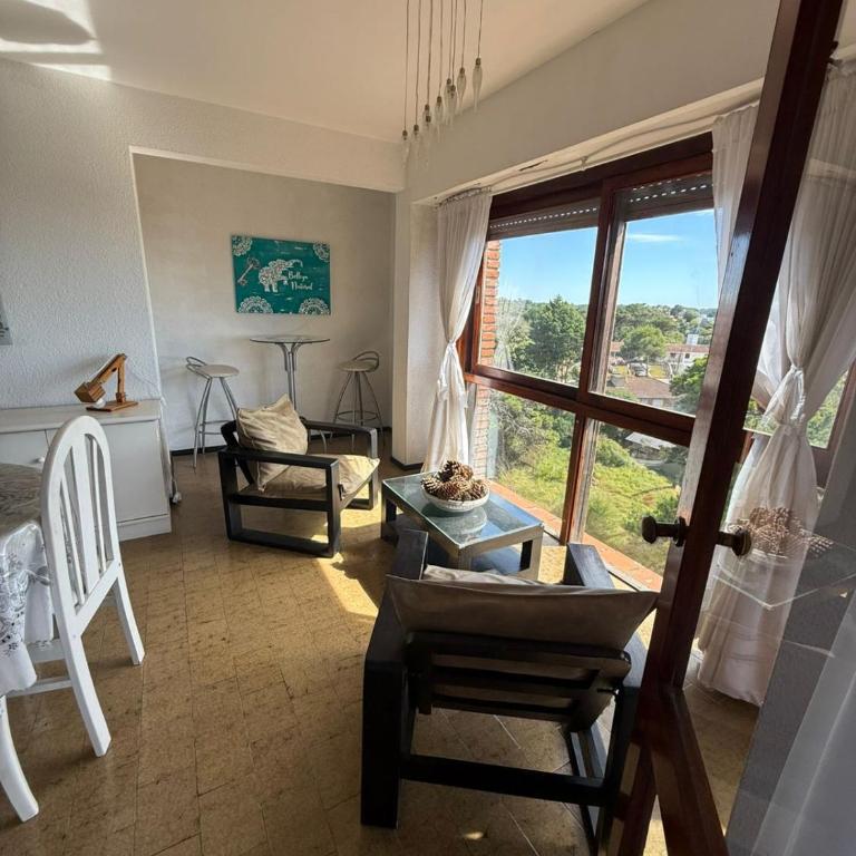 Departamento 3 ambientes a 2 cuadras del mar y Avenida Bunges - Two-Bedroom Apartment - 18