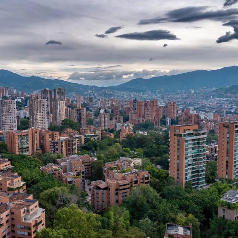 Penthouse, Energy Living, la mejor zona de Medellín, jacuzzi, una vista espectacular a toda la ciudad - Apartment - 7