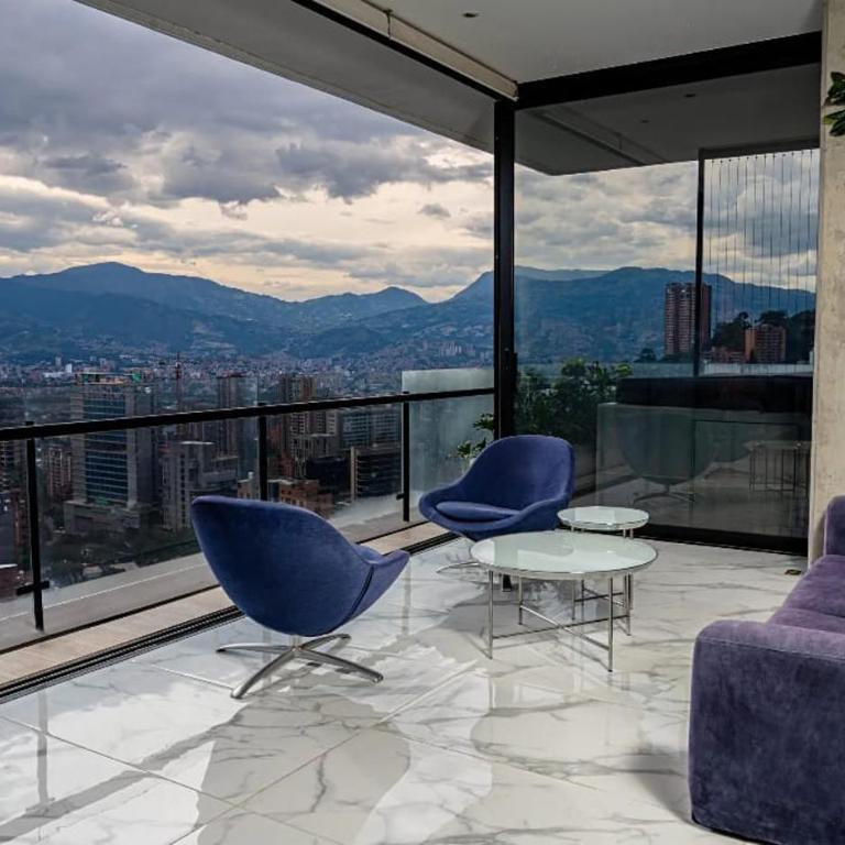 Penthouse, Energy Living, la mejor zona de Medellín, jacuzzi, una vista espectacular a toda la ciudad - Apartment - 53