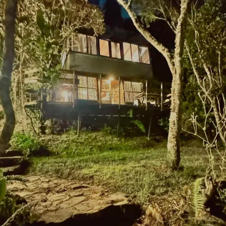 Lodge Kumbre Santa Elena Bosque Privado - Two-Bedroom House - 2