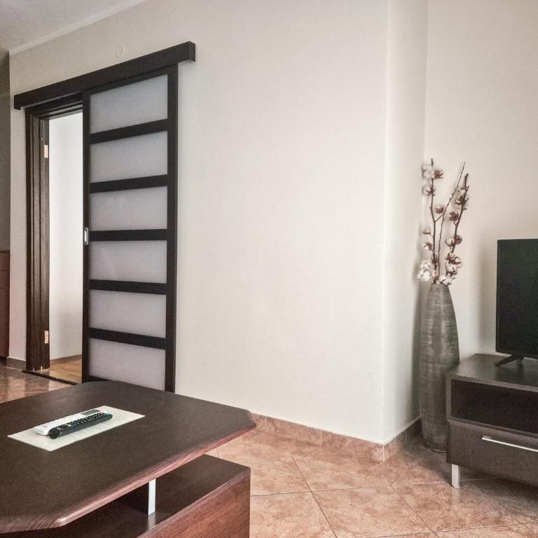 Sun Village Aparthotel - Apartment with Balcony - 7