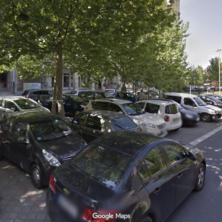 ARENA- One bedroom apartment-public FREE parking in front of building - One-Bedroom Apartment - 26