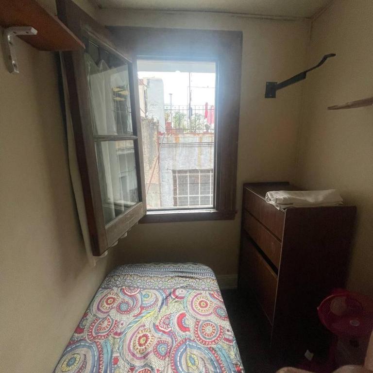 Petit Hostal In Central BA-U - Single Room with Terrace - 1