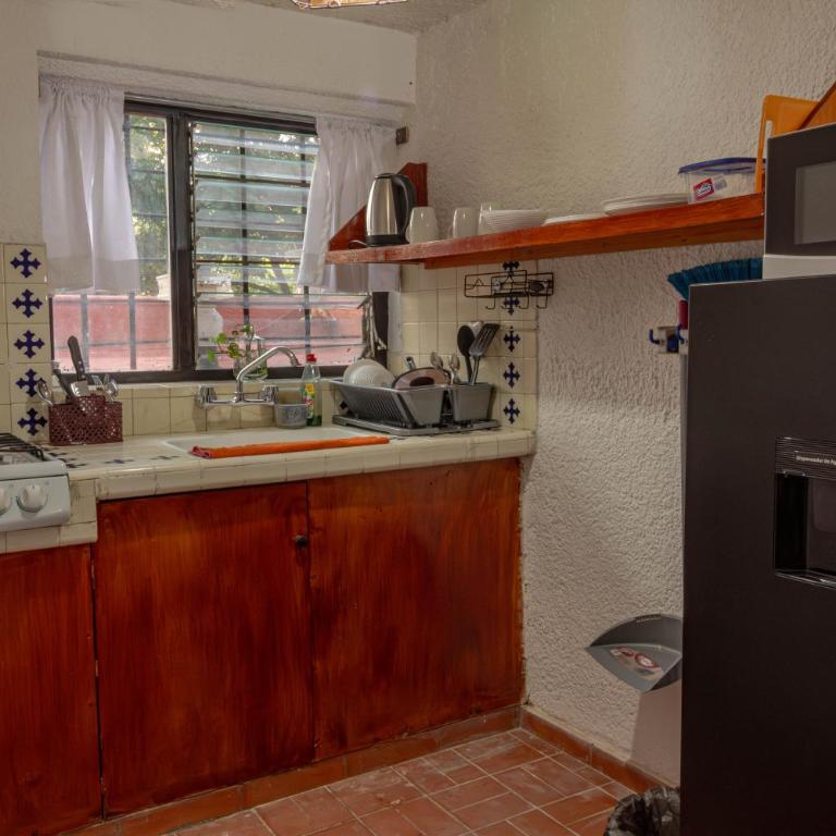 Suite para 4 con Recámara Privada y Cocina, Chapalita 5 - Two-Bedroom Apartment - 1