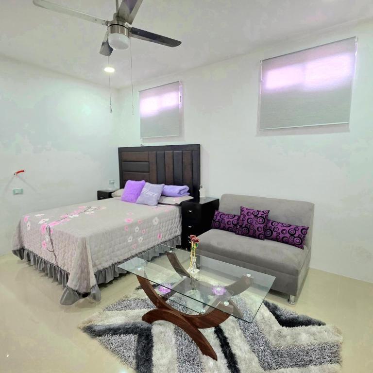 Sweethome Mérida - Three-Bedroom House - 18