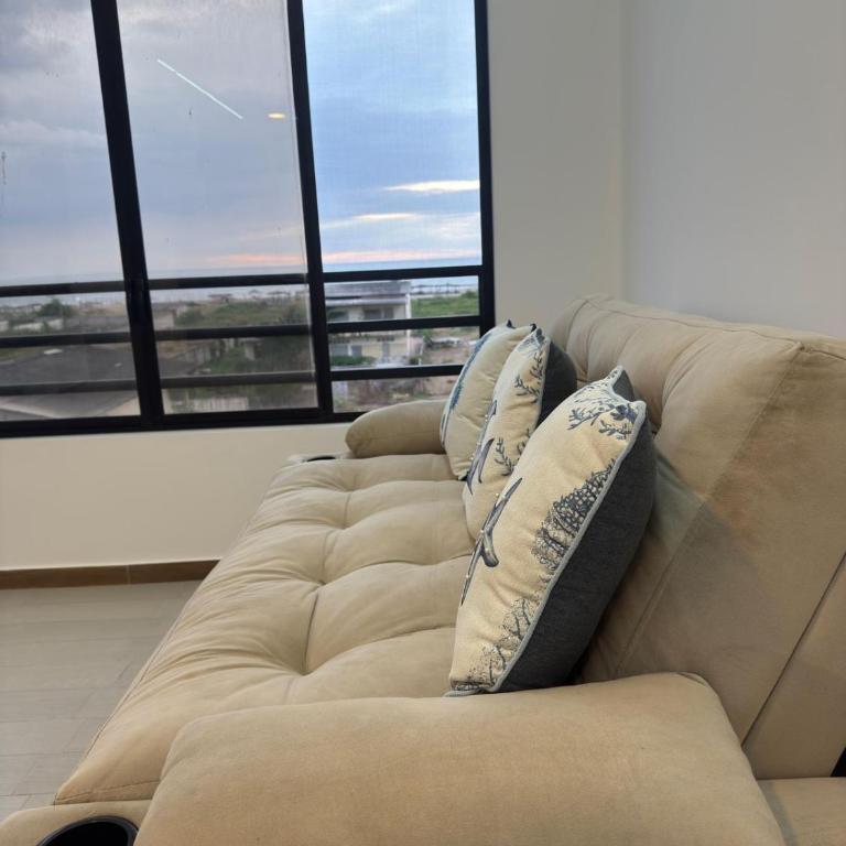 Beach House miramar 4 - Two-Bedroom Apartment - 5