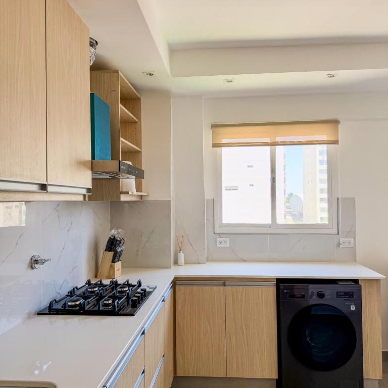 Referencia 02 - Two-Bedroom Apartment with Sea View - 3