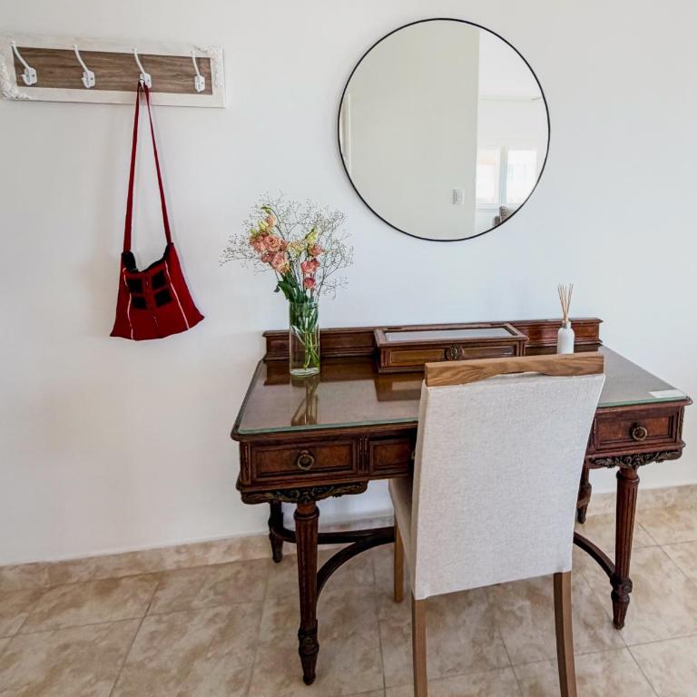Referencia 02 - Two-Bedroom Apartment with Sea View - 9