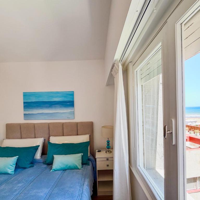 Referencia 02 - Two-Bedroom Apartment with Sea View - 13