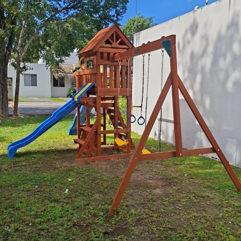 Corte de Los Angeles - Two-Bedroom Apartment - 54