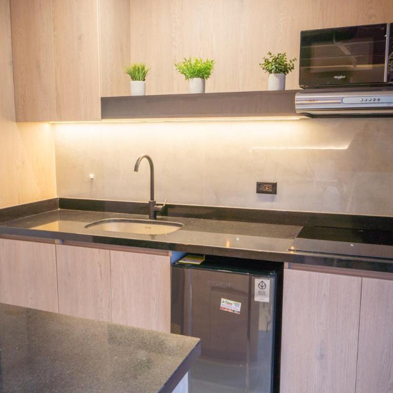 Estrena Apto Moderno para Viajeros con Estilo - One-Bedroom Apartment - 11