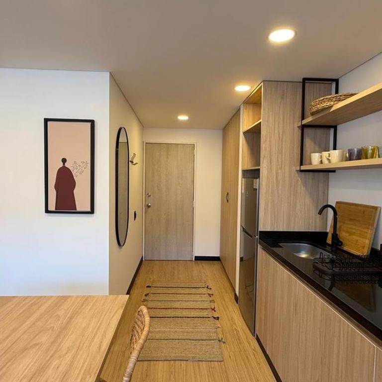 Great space in perfect area! Walk everywhere! - Apartamento - 13