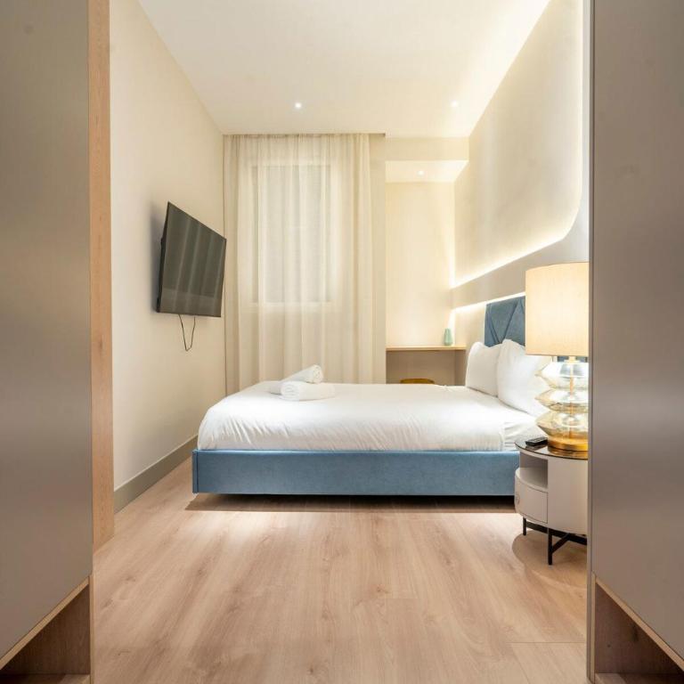 R14 –Deluxe Style Trendiest location in Malasaña - Three-Bedroom Apartment - 33