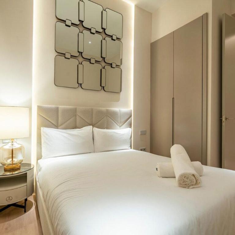 R14 –Deluxe Style Trendiest location in Malasaña - Three-Bedroom Apartment - 41