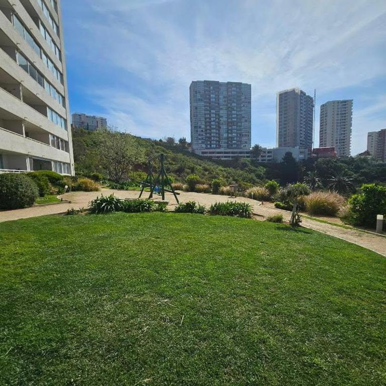 Hermoso departamento con vista al mar - Two-Bedroom Apartment - 3
