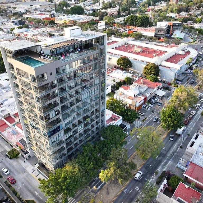 Depa de lujo en Guadalajara a 2 min de La Minerva - Two-Bedroom Apartment - 2