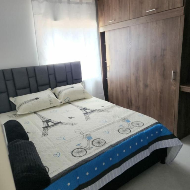 Apartamento el descanso - Three-Bedroom Apartment - 9