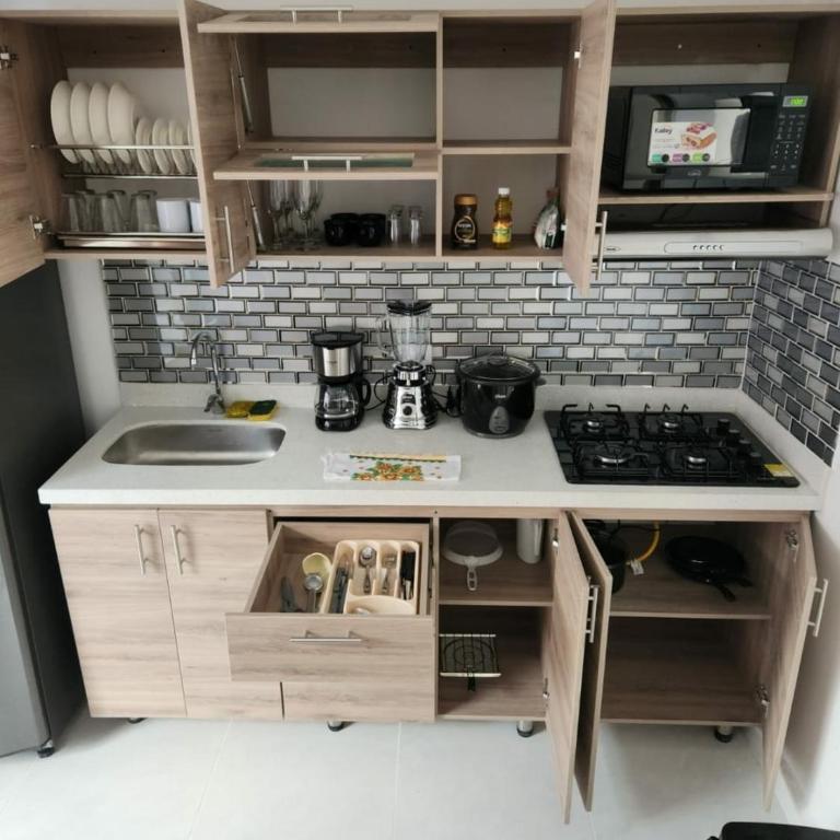 Apartamento el descanso - Three-Bedroom Apartment - 18