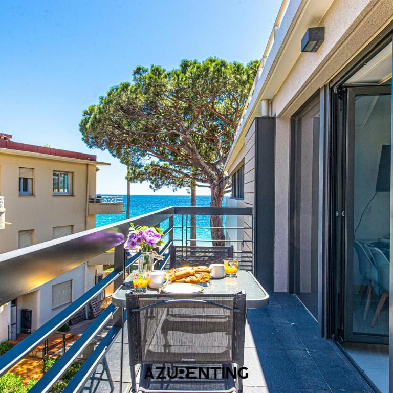 Azurenting - T2 Front de Mer - Clim - Parking - Appartement 1 Chambre avec Balcon et Vue sur Mer - 1