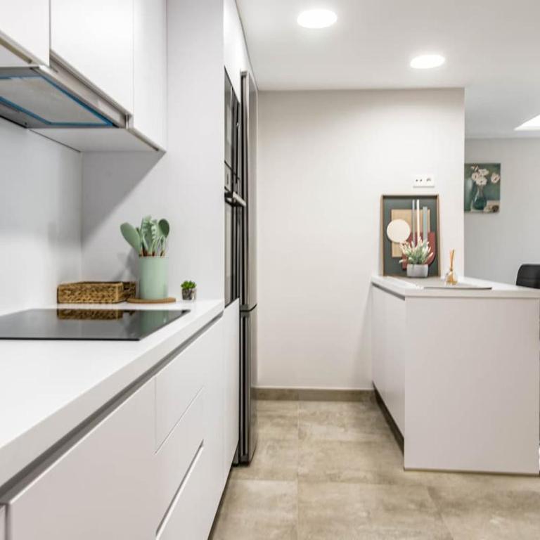 Room City Estepona Infinity 3BR & parking 2P - Apartamento - 13
