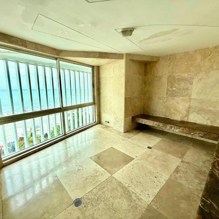 2Br apartment in front of the beach - Two-Bedroom Apartment - 16