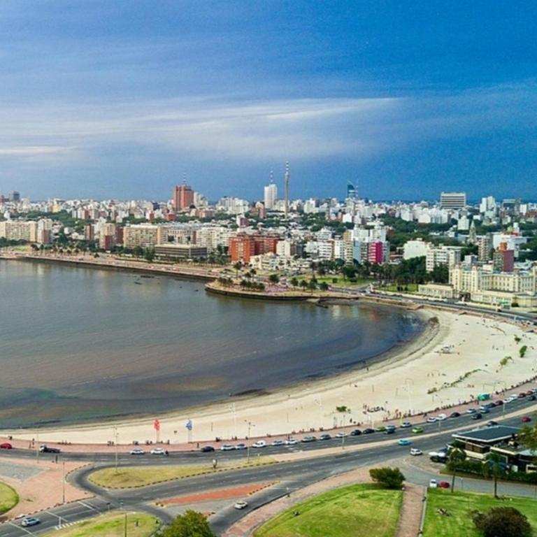 Apartamento en Montevideo - Playa Ramirez - One-Bedroom Apartment - 1