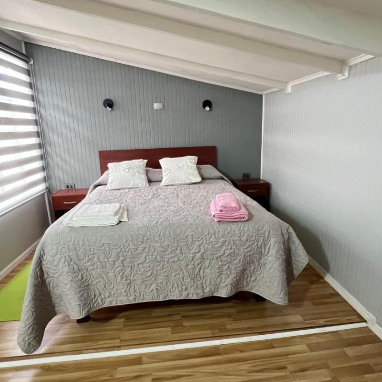 Hospedaje Avenida - Double Room with Private Bathroom - 2