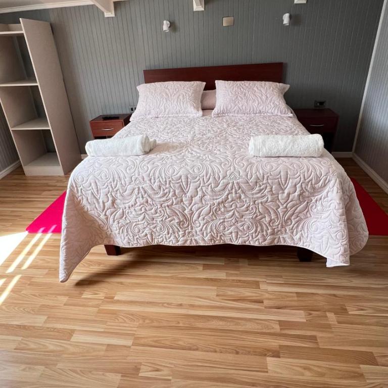 Hospedaje Avenida - Double Room with Private Bathroom - 7