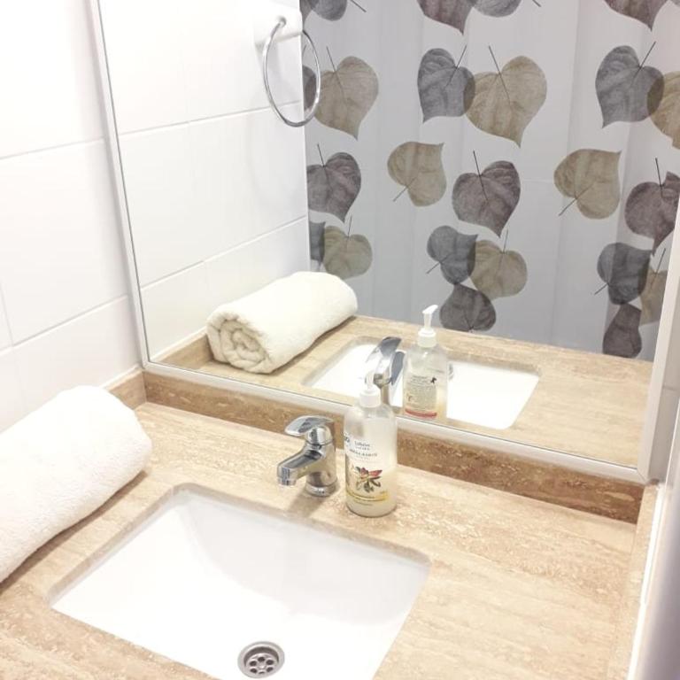 DEPARTAMENTO DIARIO CERCA de PLAYA CAVANCHA - One-Bedroom Apartment with Terrace - 7
