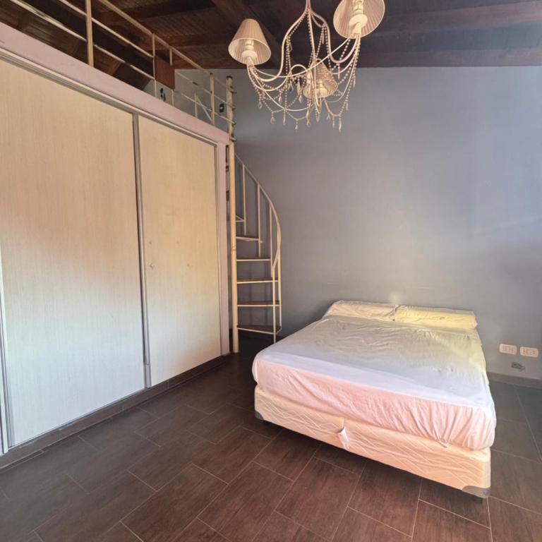 La Casona de Luján - Four-Bedroom House - 12