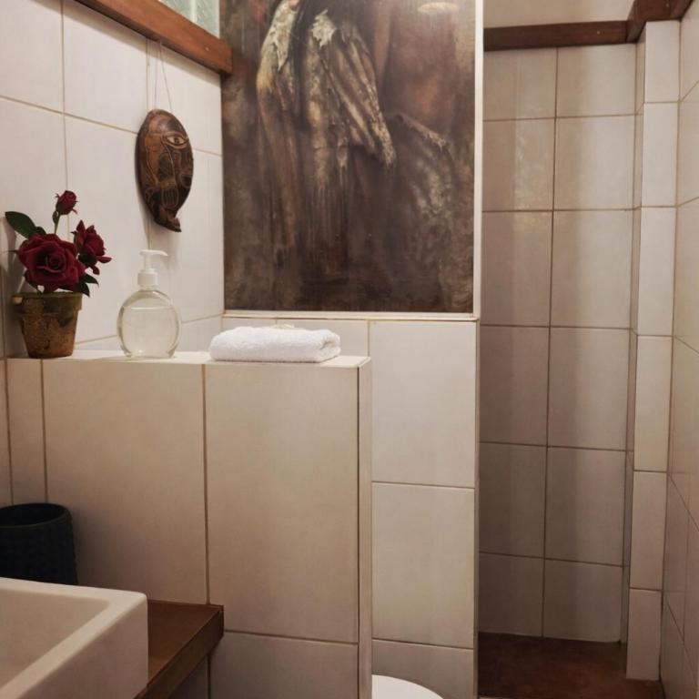Feliz Puerta Entire House with Rooftop Terrace - Vacation Home - 14