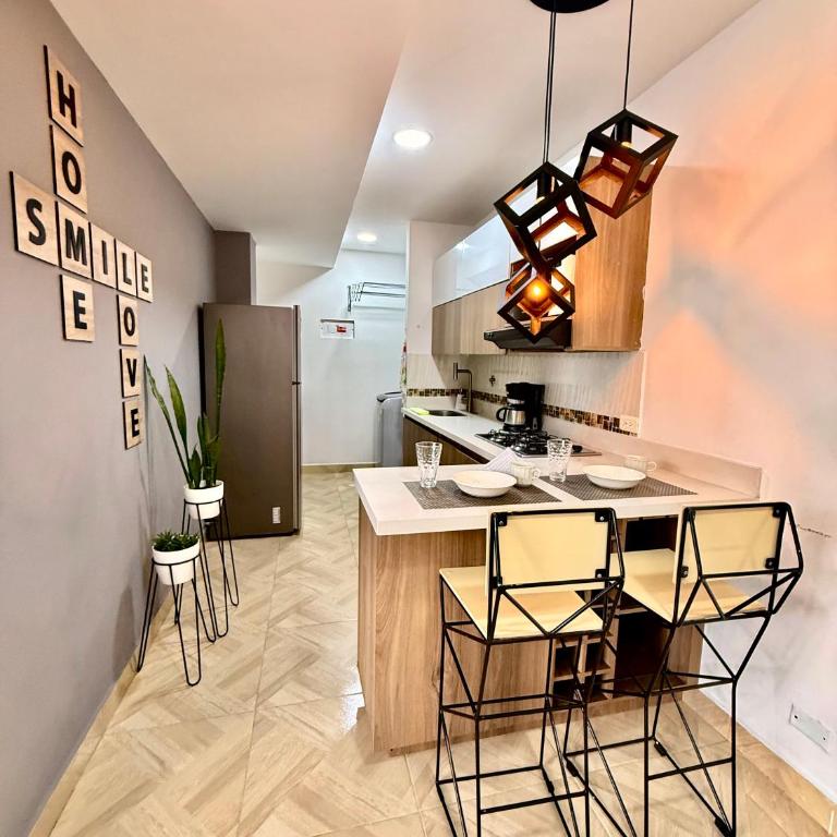 Piso13 Sabaneta, apartment, Parking, Pool & with club in the sky! - Apartamento de 2 dormitorios - 11