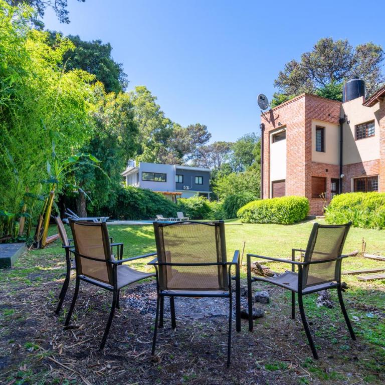 Amplia Casa Boutique en un Bosque cerca del Mar - Four-Bedroom House - 2